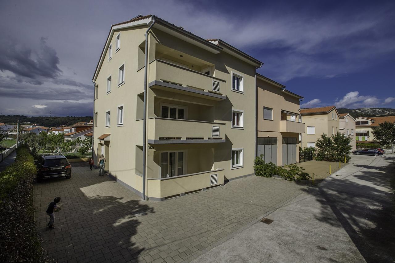 Apartment Sanja Rab Town Exterior foto